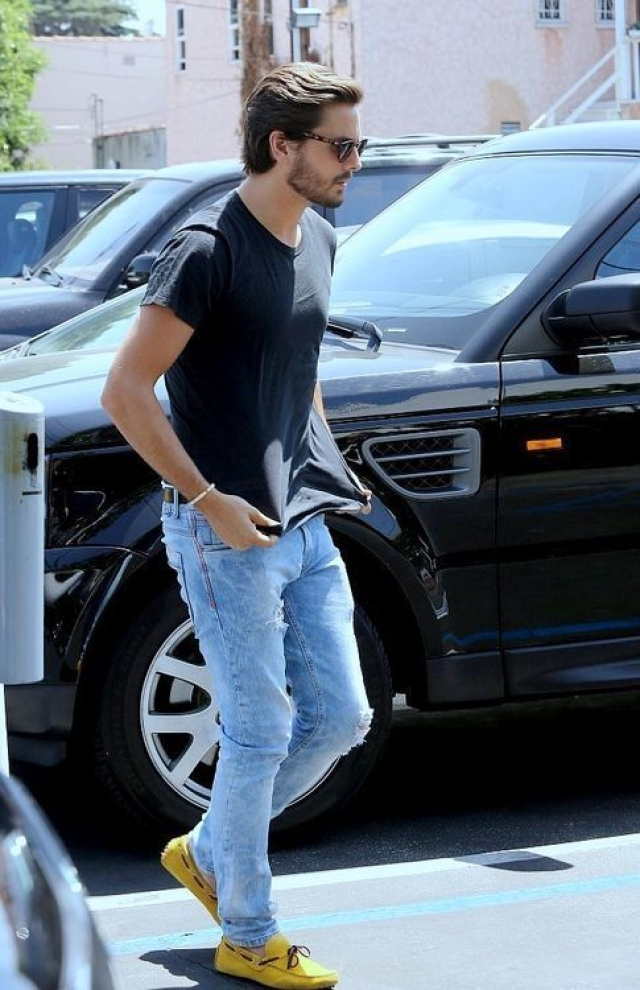 Black T-Shirt and Light Blue Jeans